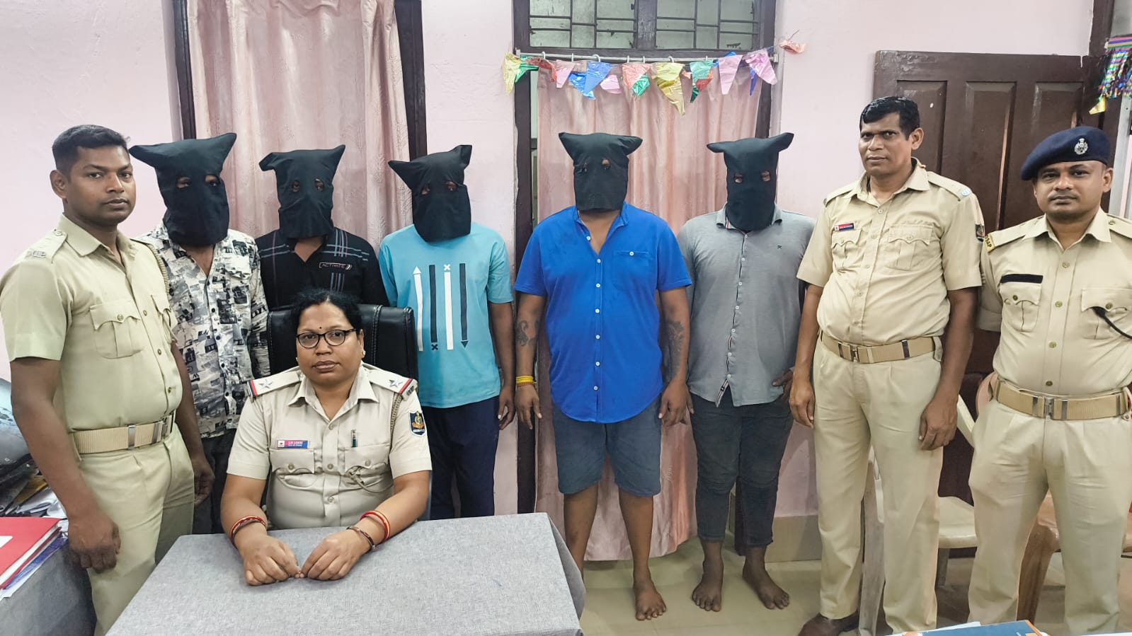 କୁମ୍ଭାରପଡା ଥାନା ପୁଲିସ ଦ୍ୱାରା ଡକାୟତି ଯୋଜନା ପଣ୍ଡ, ୫ଗିରଫ 