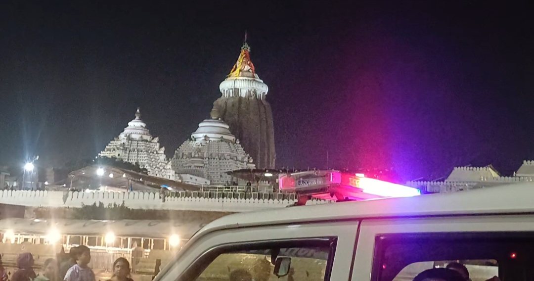 ଶ୍ରୀମନ୍ଦିରକୁ ବିପଦ ବେଆଇନ ଲଜ୍ ଓ ହୋମ ଷ୍ଟେ ! ନାହିଁ ଟ୍ରେଡ ଲାଇସେନ୍ସ, ଭୟଙ୍କର ଅଘଟଣ ଆଶଙ୍କା କଲେ ବୁଦ୍ଧିଜୀବୀ